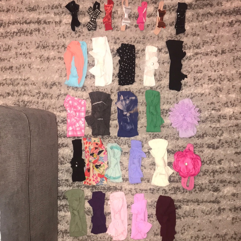 Baby bling bows lot of baby girl bows, super cute!